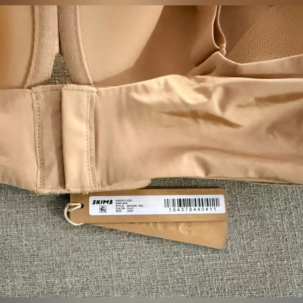 SKIMS‎ Smooth Tan underwire Bra NWT - Picture 8 of 9